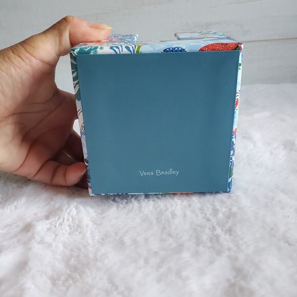 Vera Bradley Note Cube in Shore Thing Pattern - Picture 3 of 4